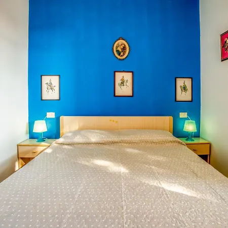 Locazione Turistica Pino 1 *